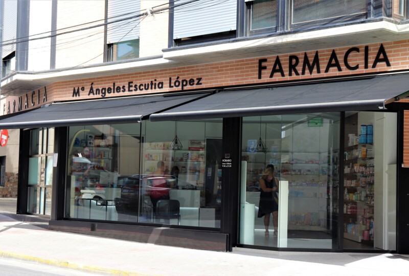 Exterior de Farmacia Mª Ángeles Escutia López en Avenida del Consuelo, 30A